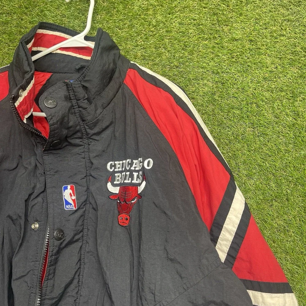 Vintage Chicago Bulls Starter Jacket Mens XL Black Zip Up Sportswear Logo NBA